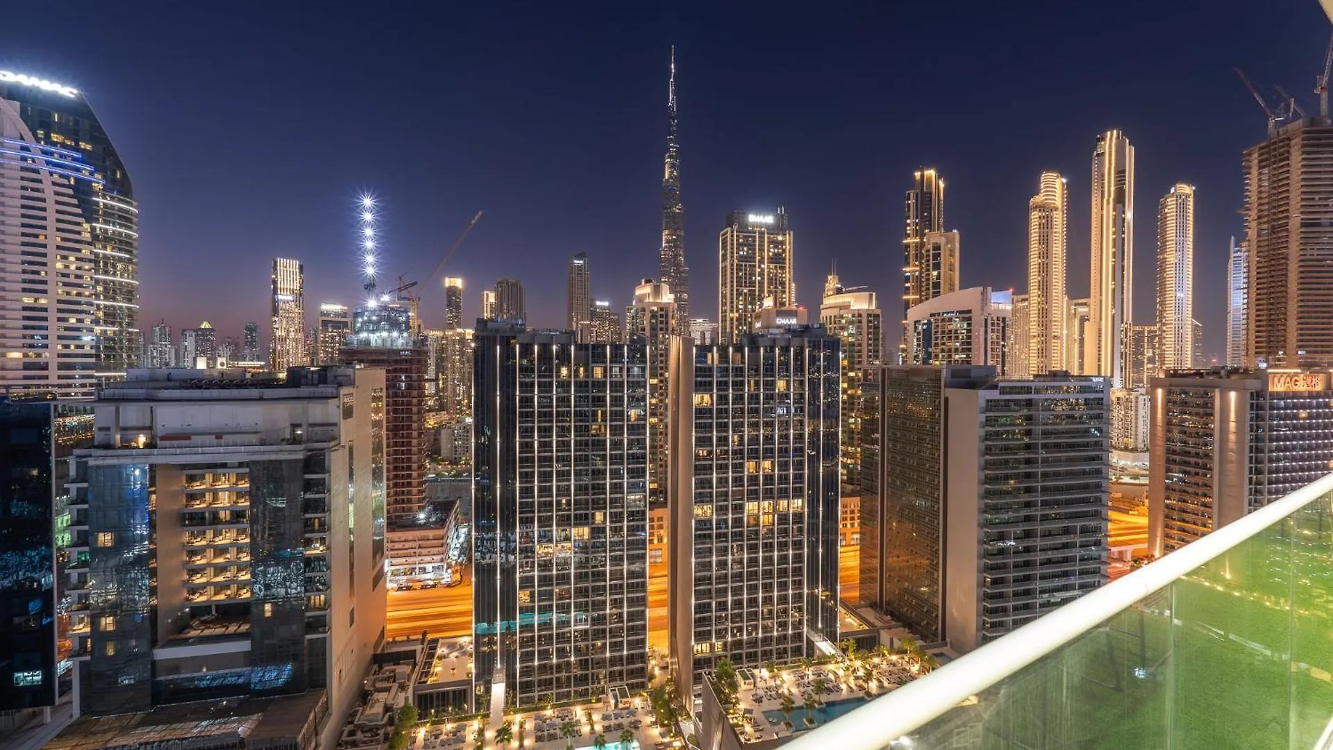 Apartment Stunning Burj View - Cozy 2Br - 5 Min Dubai Mall